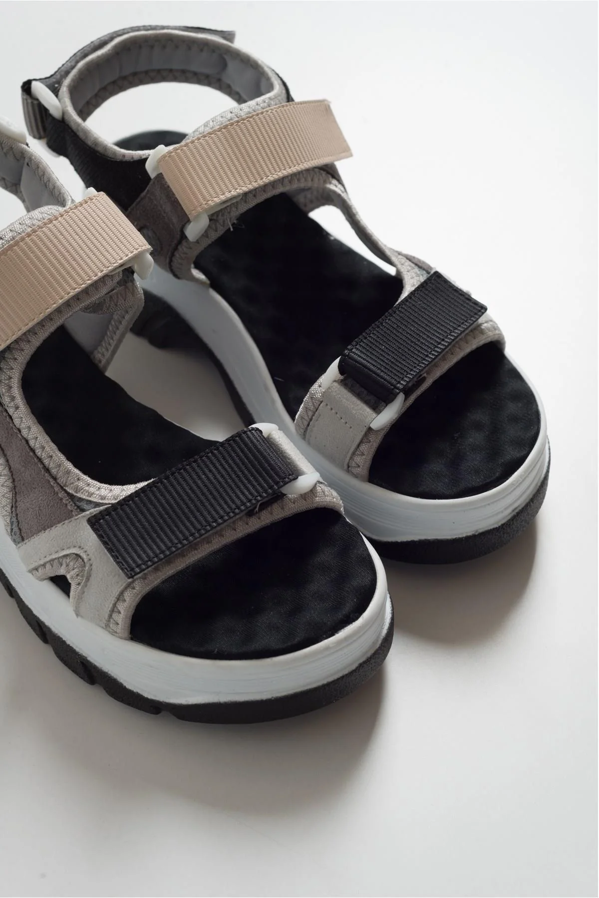 4740 - Black Multi Sandal (Women)