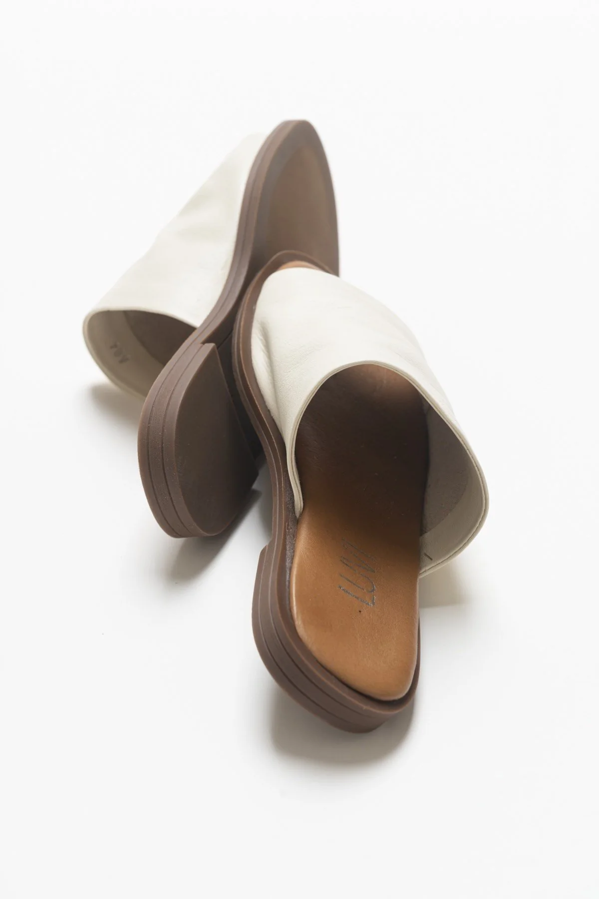Clau - Beige Leather Sandal (Women) - Image 4