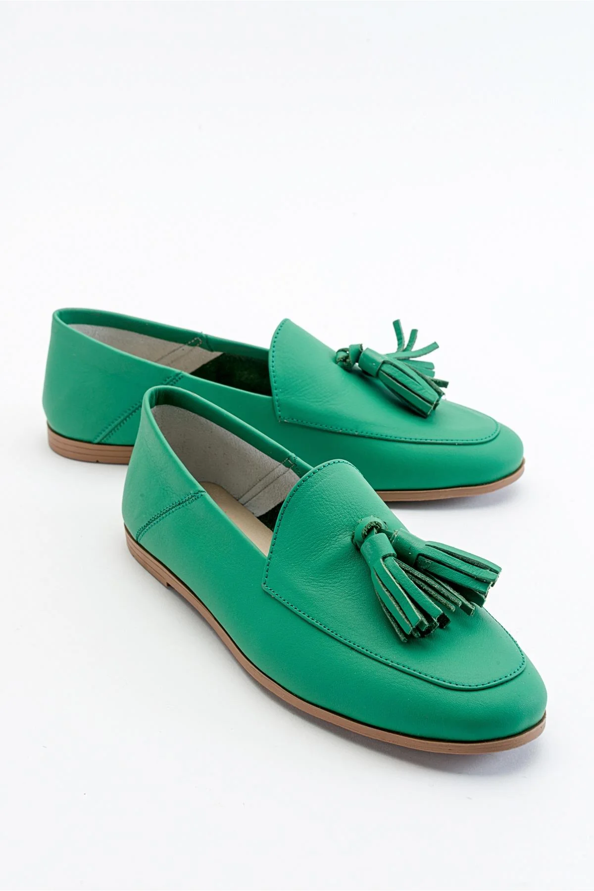 F04 - Forest Green Genuine Leather Tassel Loafer (Women)