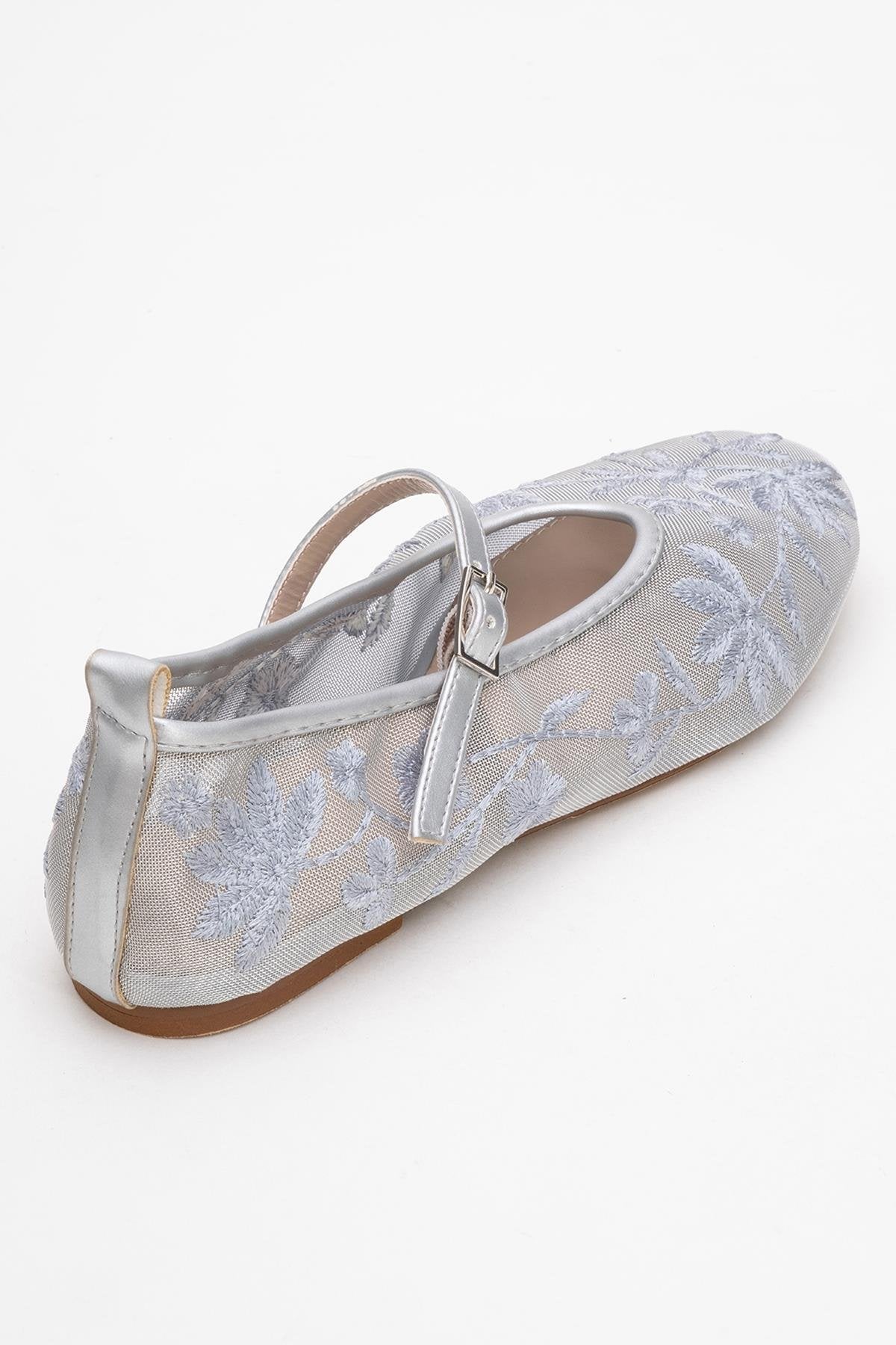 Juny Gray Mesh Floral Embroidery Ballet Flat (Women) - Image 5