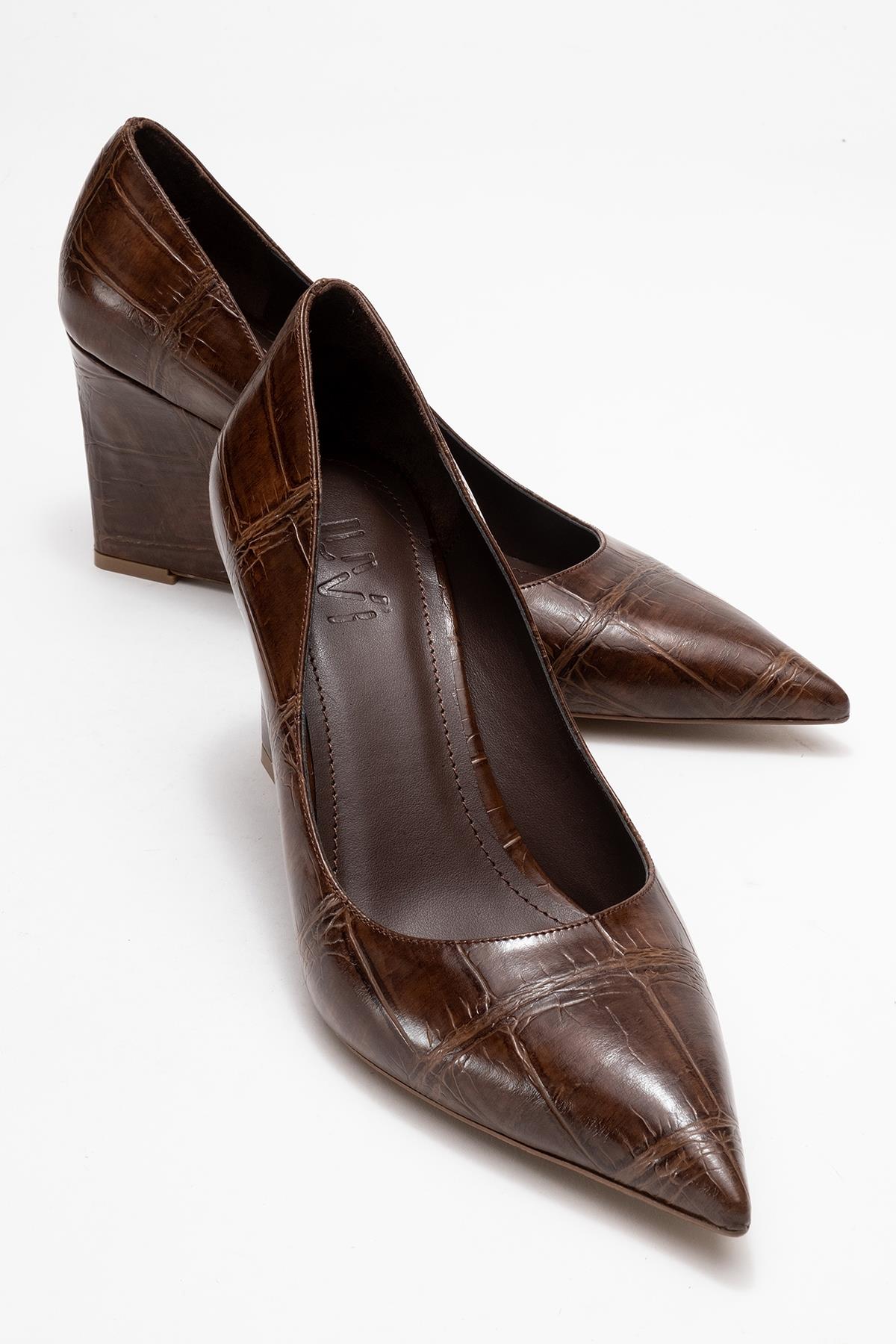 Puera - Tan Croc-Print Pointed Toe Platform Heel Shoe (Women)