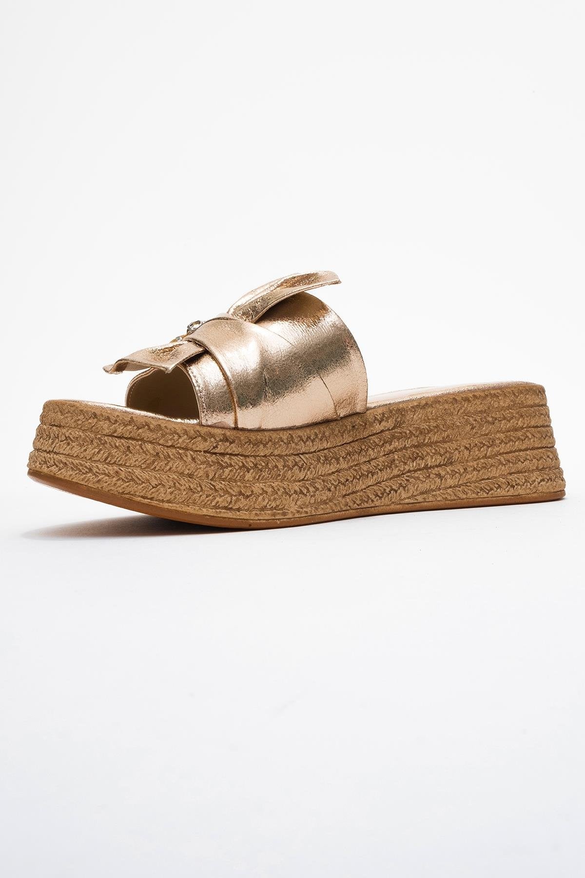 Shara Gold Bow & Bee Buckle Platform Sandal (Women) - Image 4