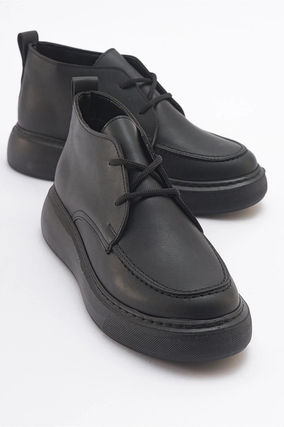 Valve - Black Boot (Women)