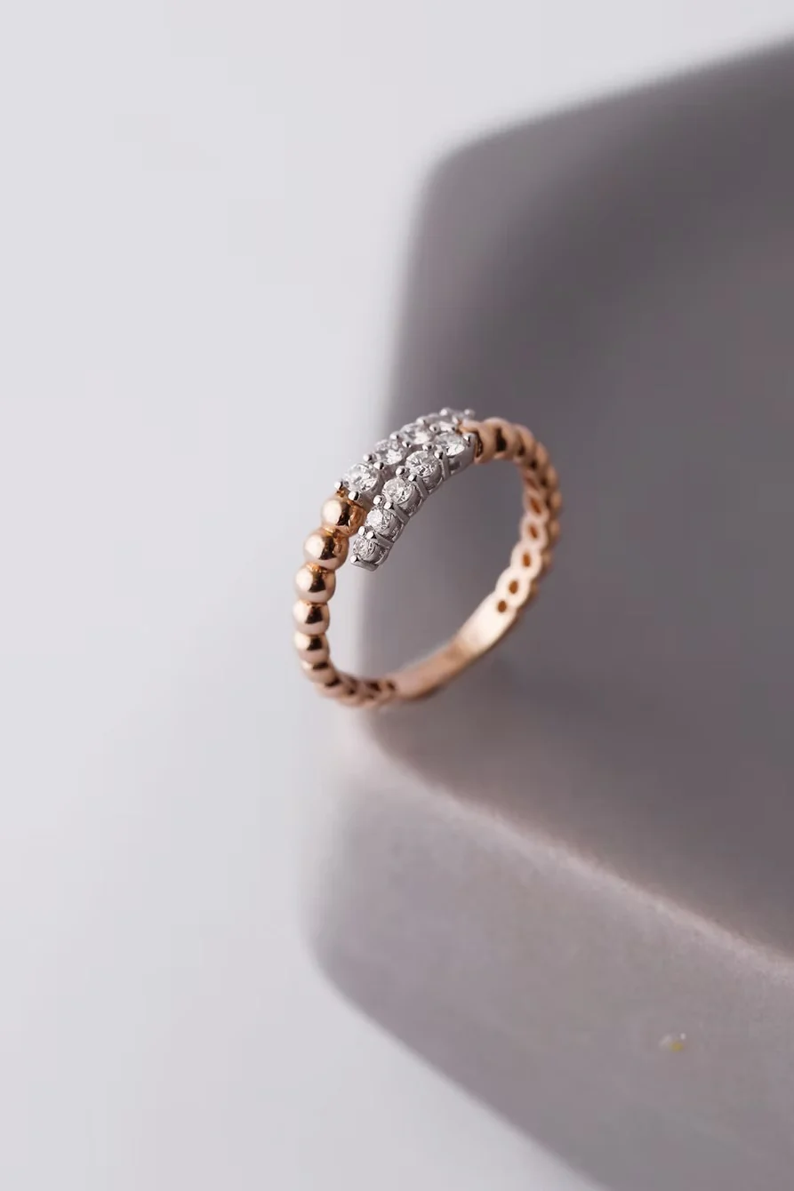 Velina 14K Gold Round Cut Diamond Ring – 0.41 Ct Natural Diamond